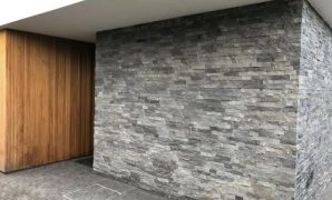 Dinding Rumah Batu Alam untuk Tampilan Fresh dan Natural Dinding Rumah Batu Alam untuk Tampilan Fresh dan Natural