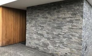 Dinding Rumah Batu Alam untuk Tampilan Alami dan Natural Dinding Rumah Batu Alam